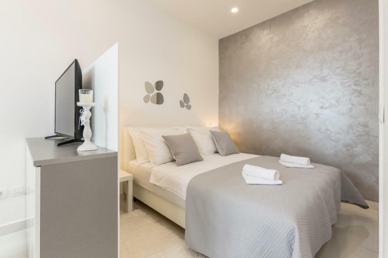 Studio Apartments Twins Split Dış mekan fotoğraf